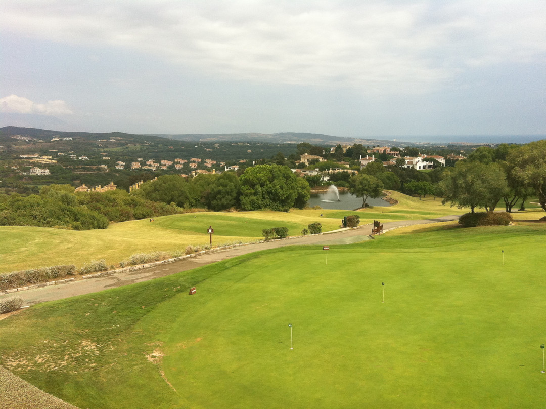 Almenara Golf Club景点图片