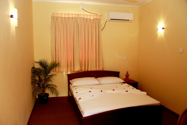 Shanghai Hotel主图