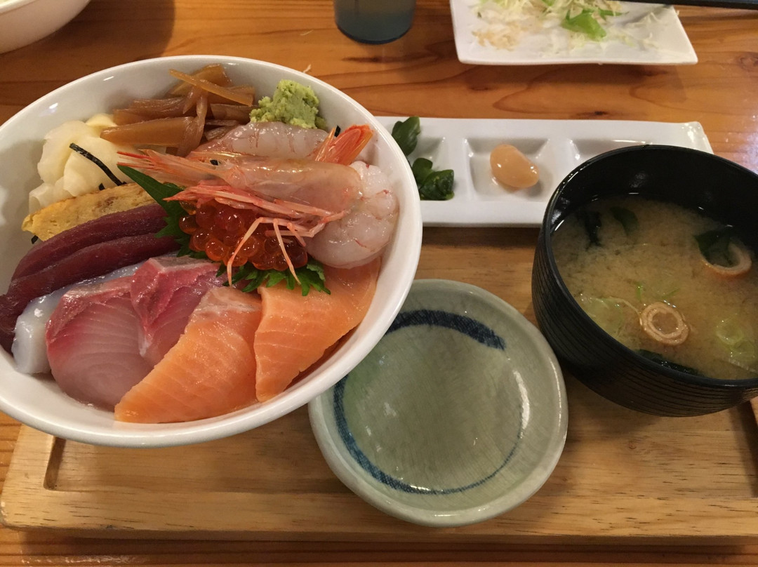 まるやす