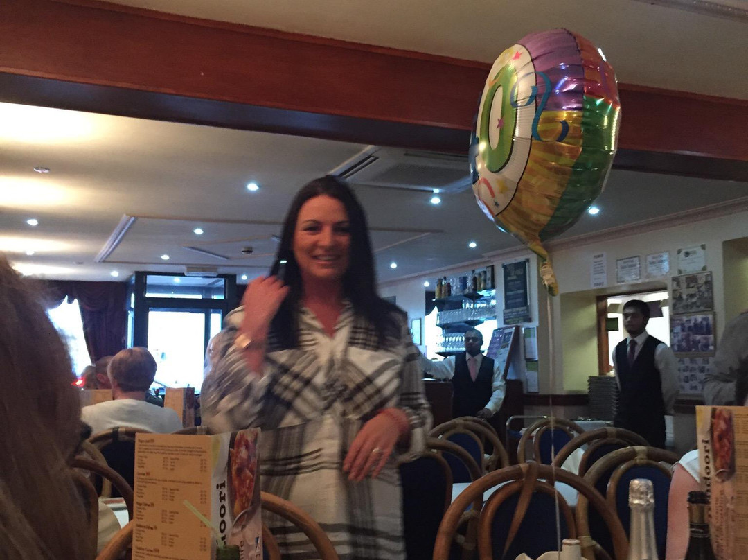 Oswaldtwistle餐馆和美食-Reena