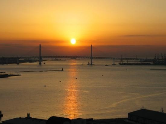 Yokohama Bay Bridge-横滨市必去景点