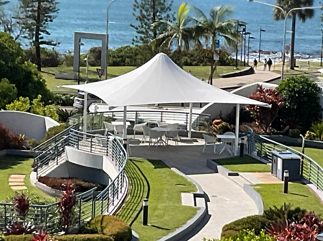 曼特拉莫洛拉巴海滩酒店主图