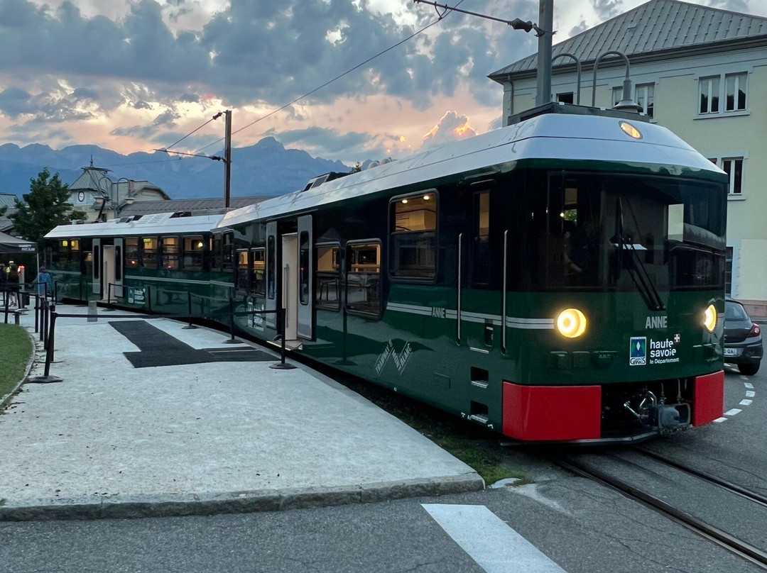 帕西酒店住宿-加雷斯酒店