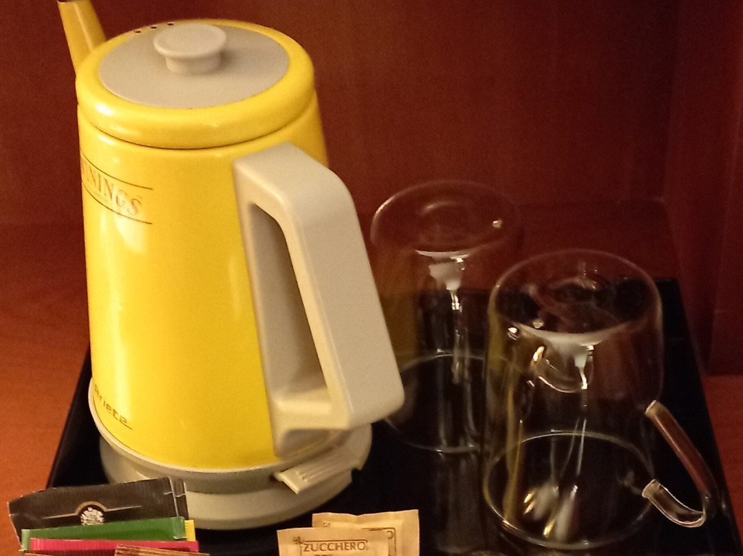 梦德诺皇宫酒店主图