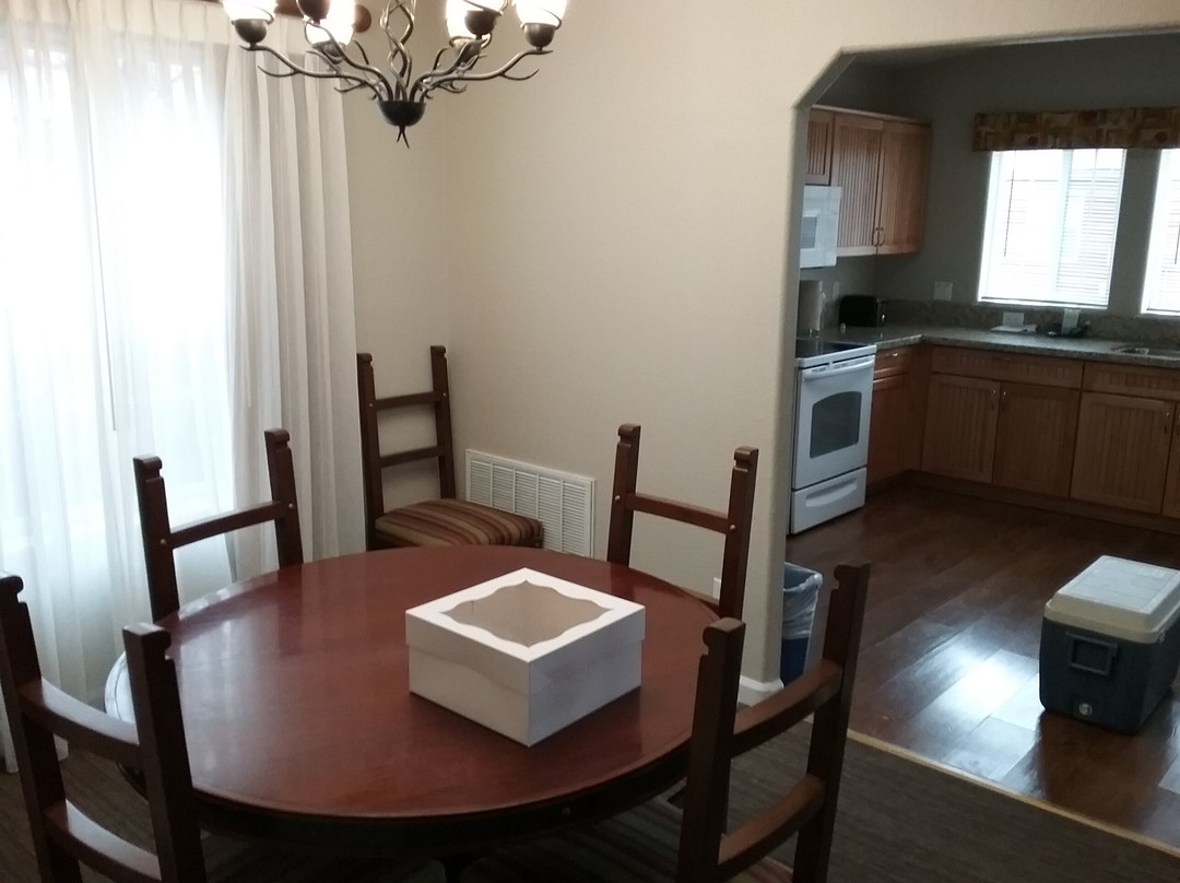 PVC At The Roundhouse Resort主图