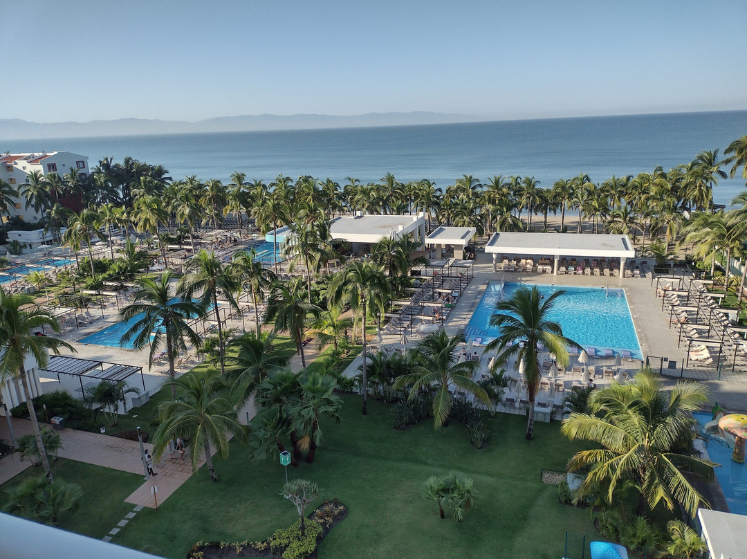 巴亚尔塔悦宜湾酒店主图