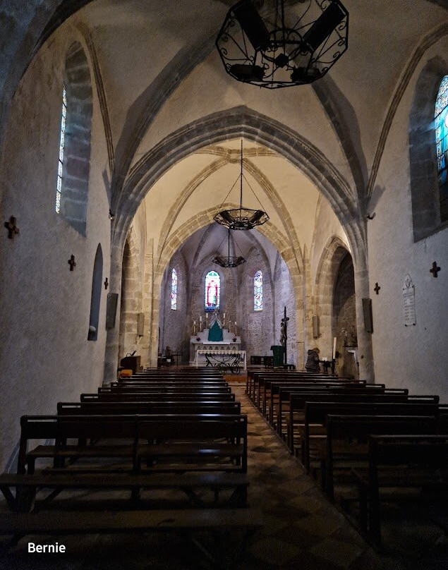 Eglise de Saint-Hilaire景点图片
