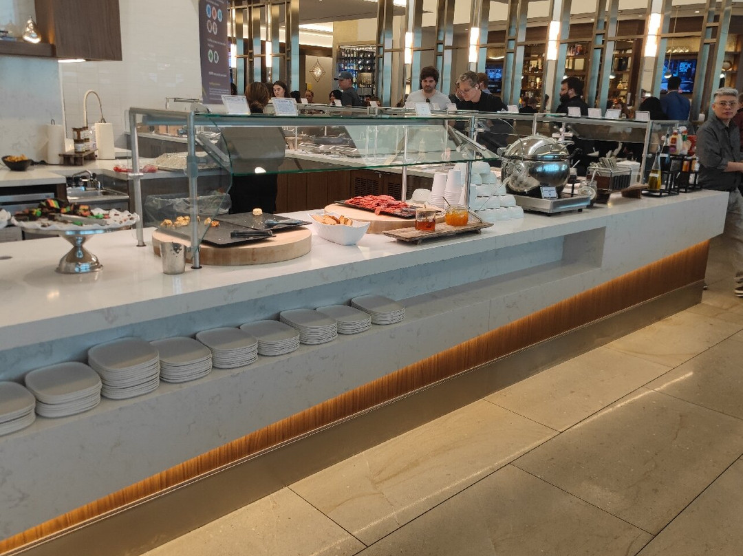 Delta Sky Club LaGuardia Airport景点图片