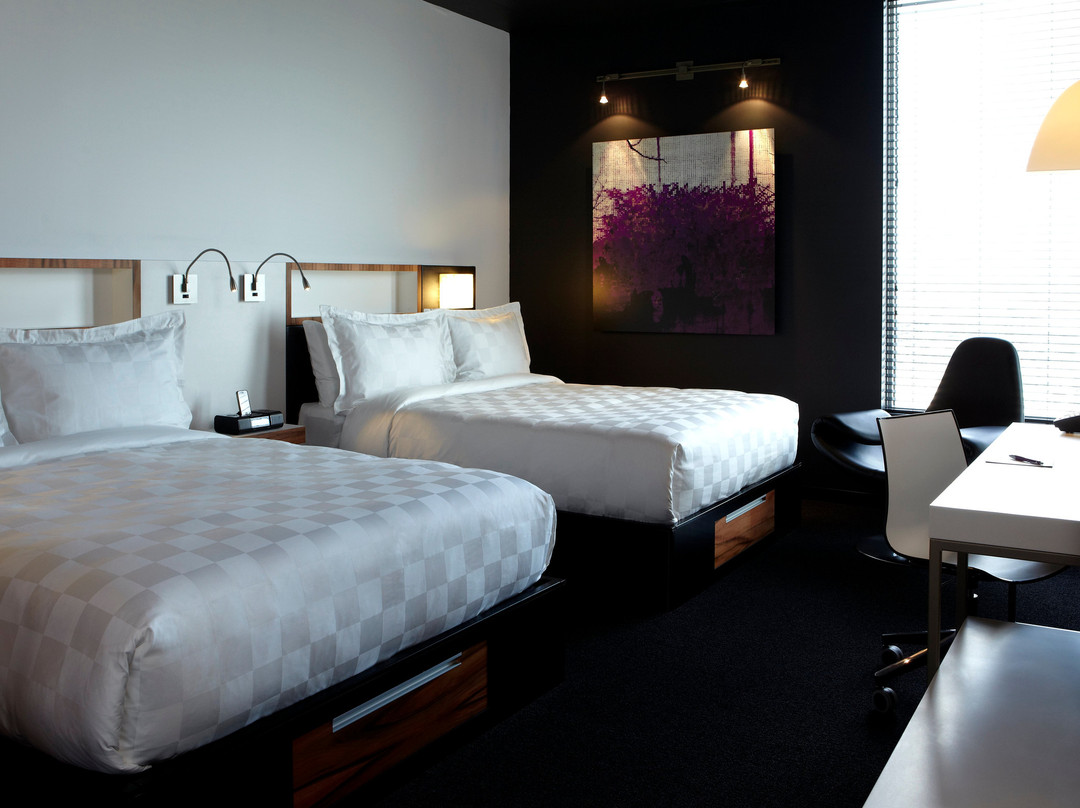 Alt Hotel Toronto Airport主图