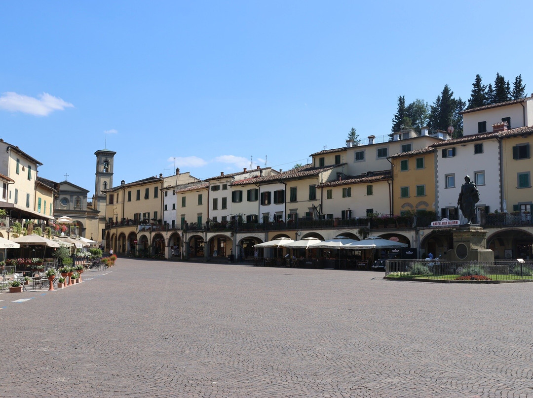 Piazza Matteotti-格雷韦伊恩基亚恩蒂必去景点