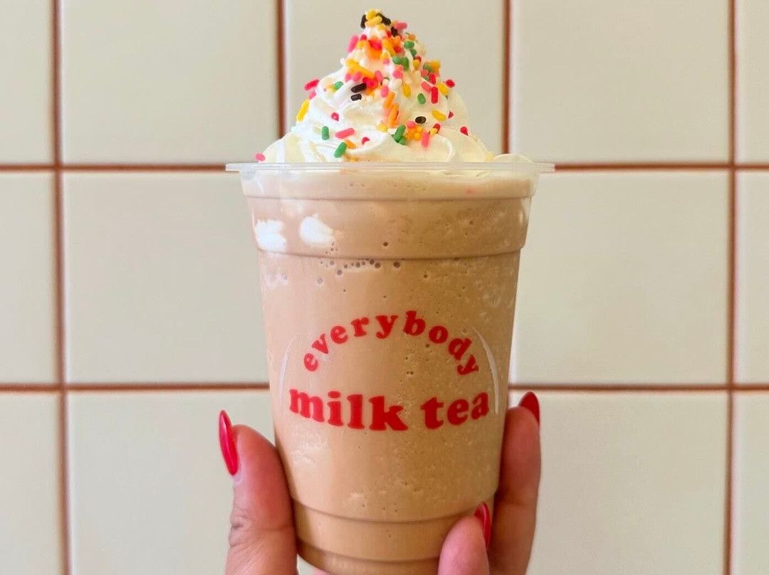 Everybody Milktea 鵠沼海岸