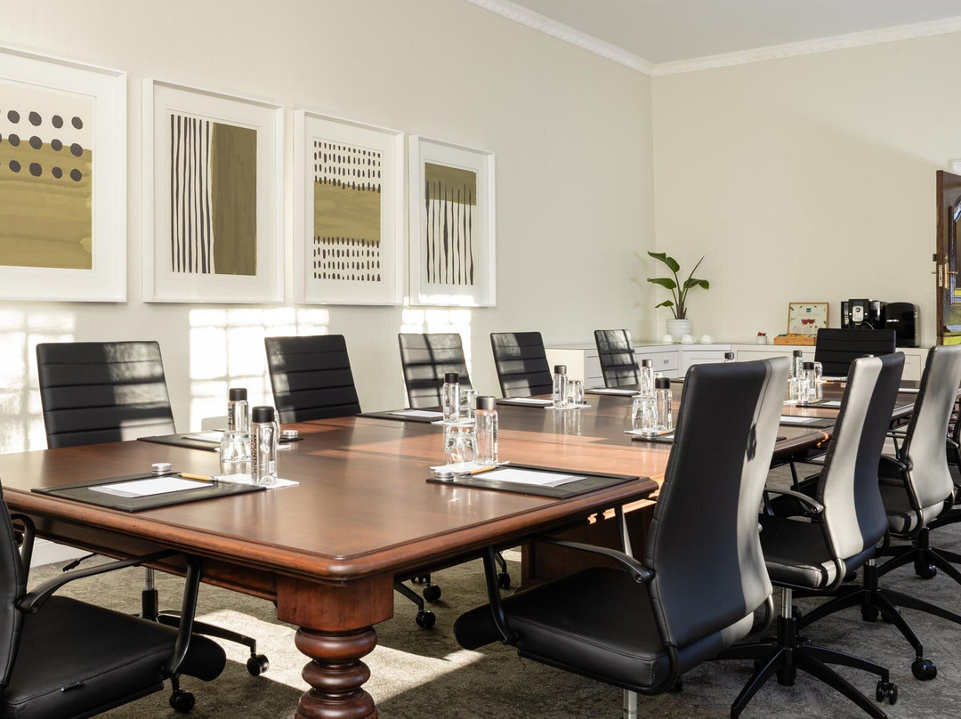 塞拉斯酒店主图