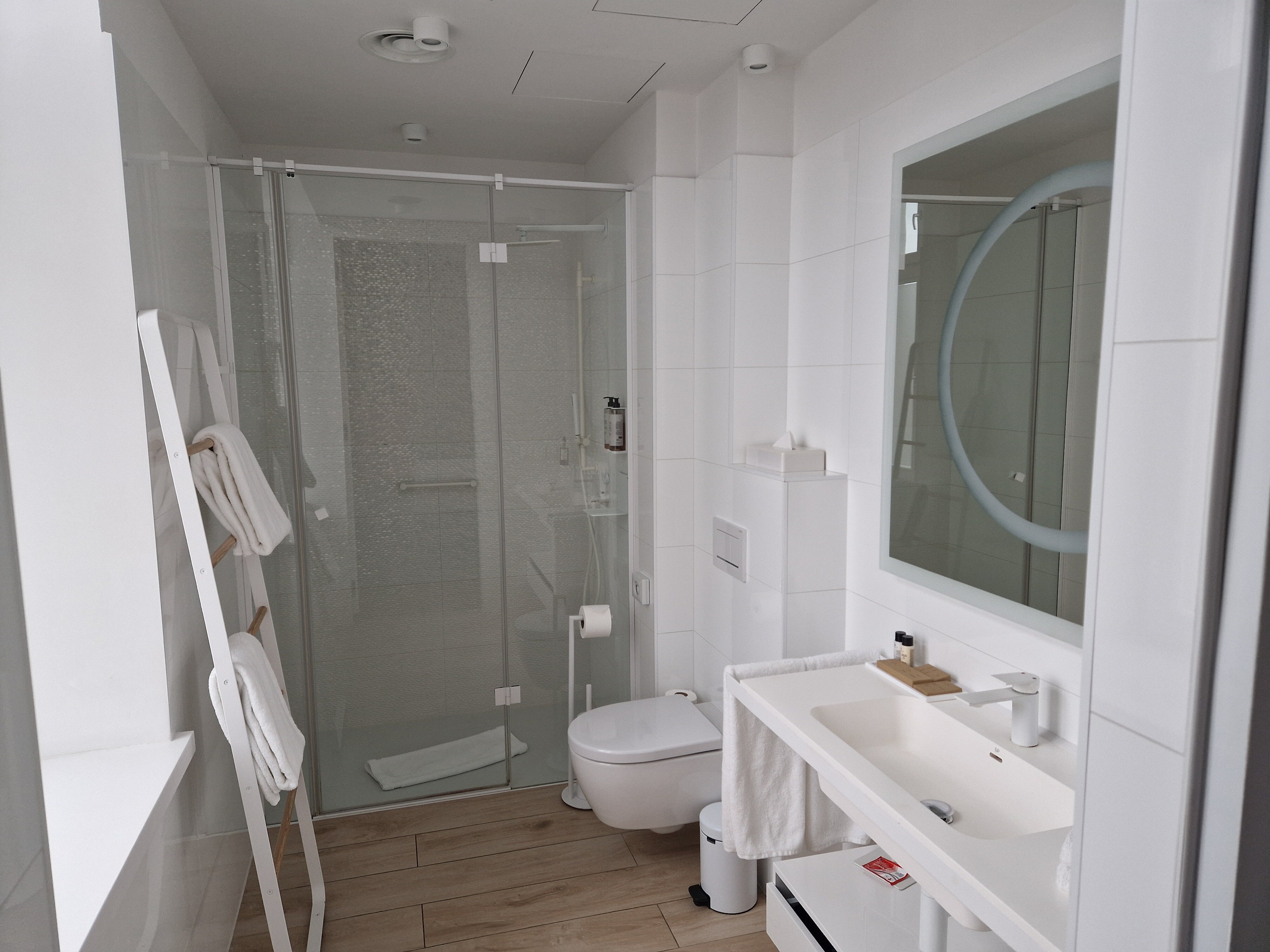 Hotel Indigo Warsaw - Nowy Swiat, an IHG hotel-浴室