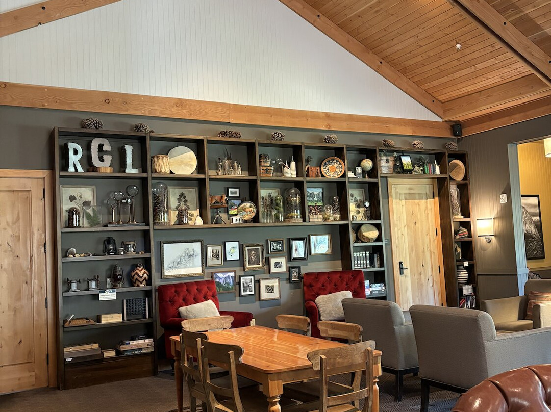 塞米蒂拉什溪山林小屋主图