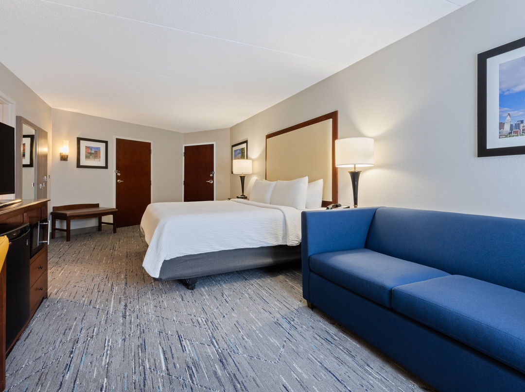 Holiday Inn Express & Suites Cincinnati Riverfront By IHG主图