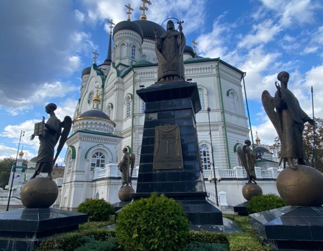 Monument to Mitrophan of Voronezh景点图片