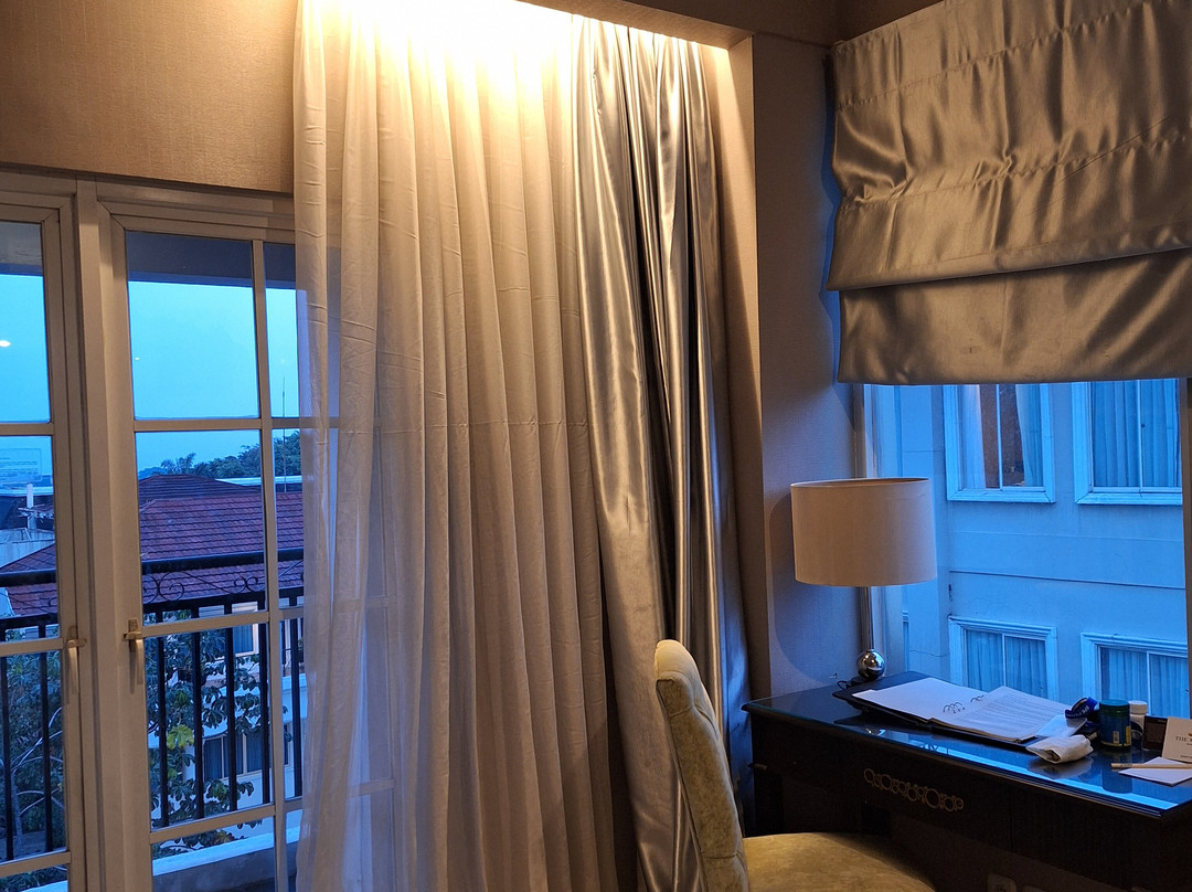 米拉大酒店主图