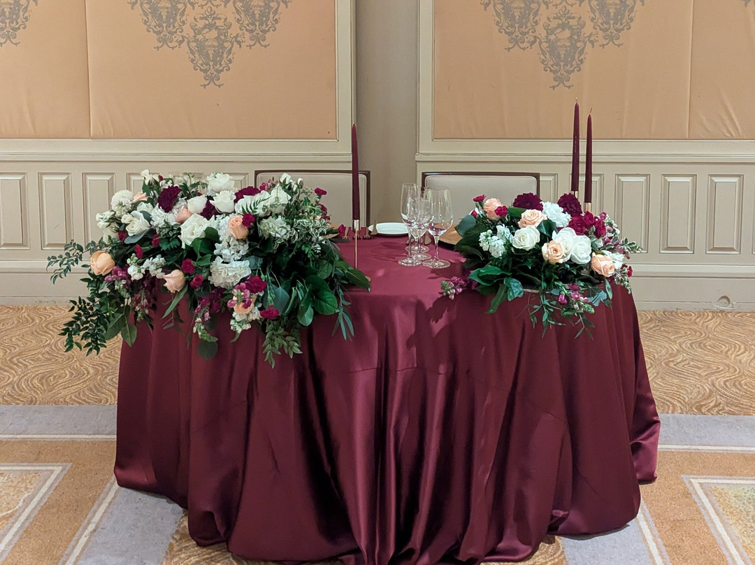 门洛帕克瑰丽酒店主图