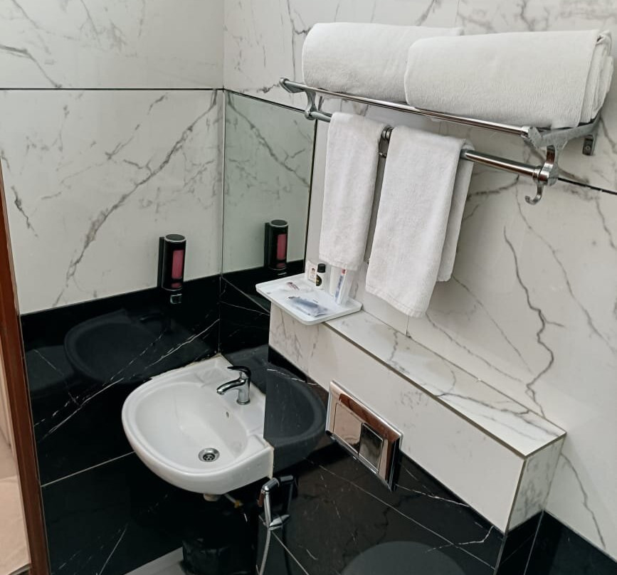 Hotel Mumbai House - Lig Indore主图