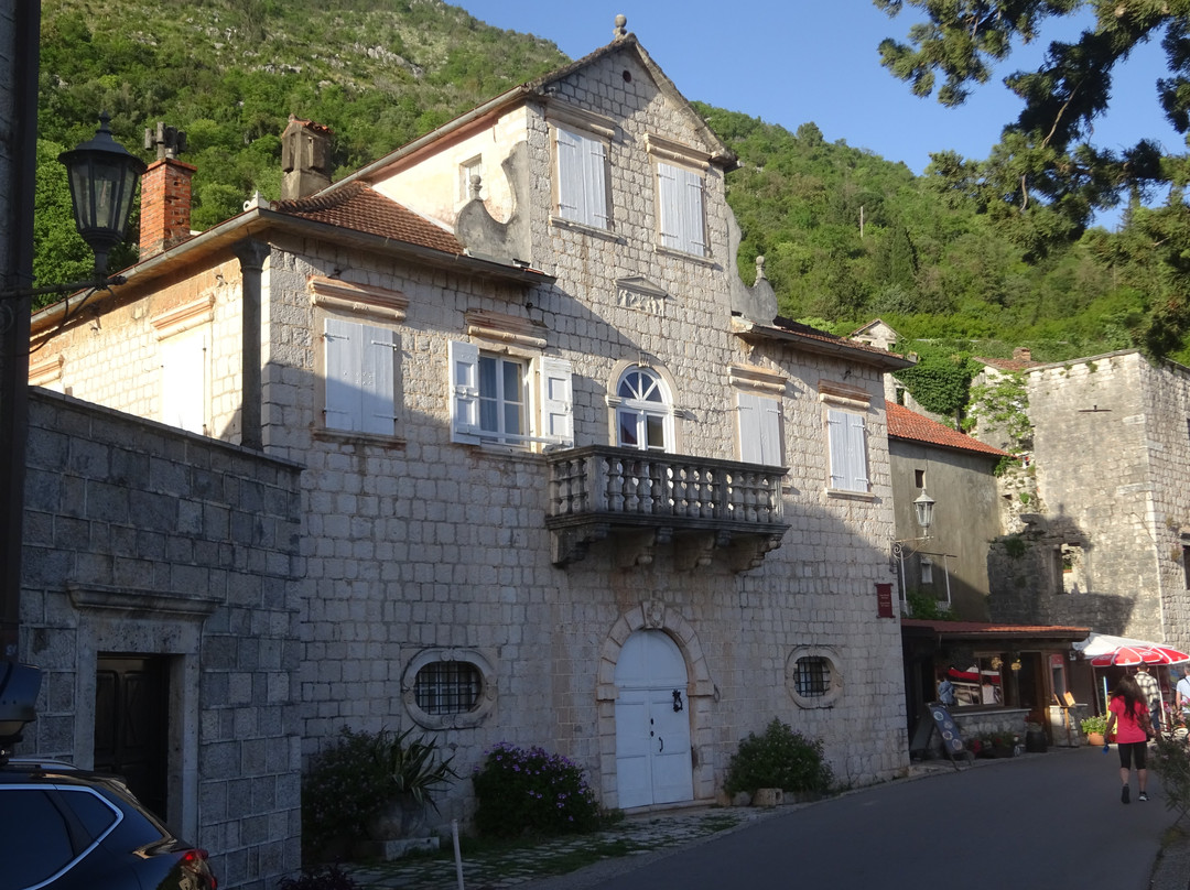 Bronza Palace-Perast必去景点