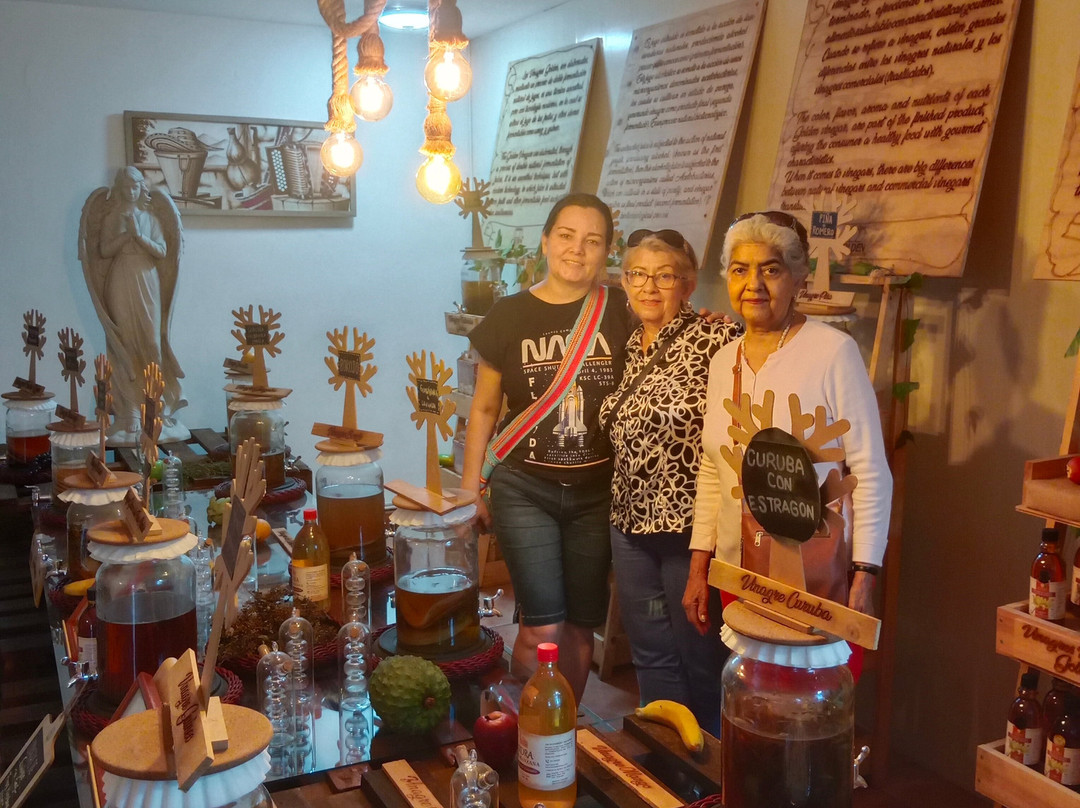 Museo Del Vinagre-卡利必去景点