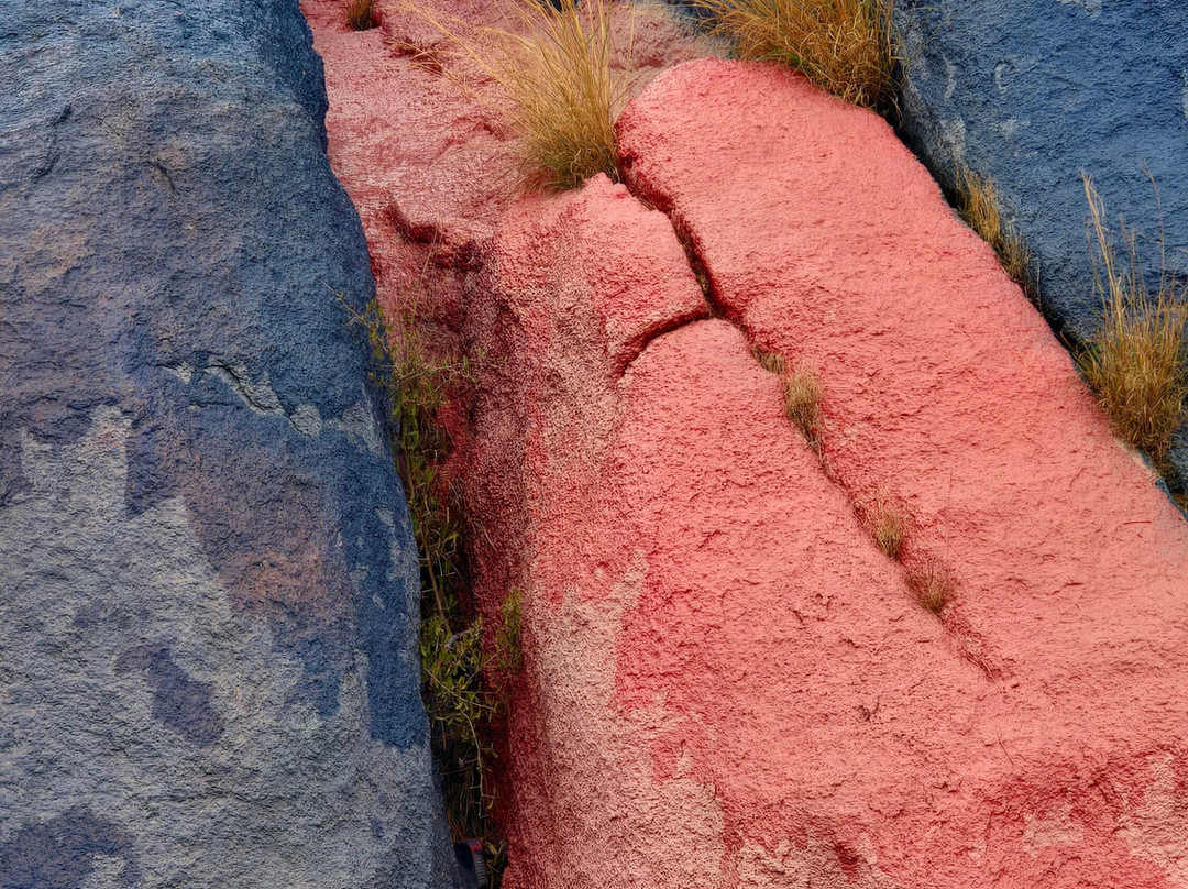 Painted Rocks景点图片