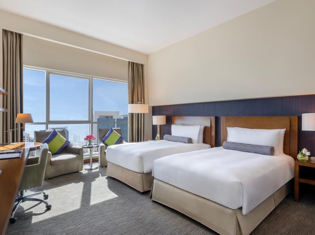 阿布扎比阿尔瓦赫达千禧大酒店和行政公寓主图