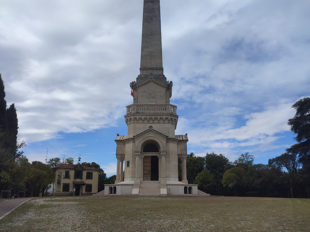 Ossario di Custoza景点图片