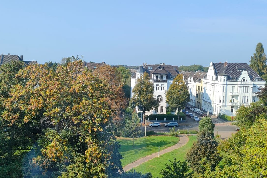 科瑞菲尔德美居酒店主图