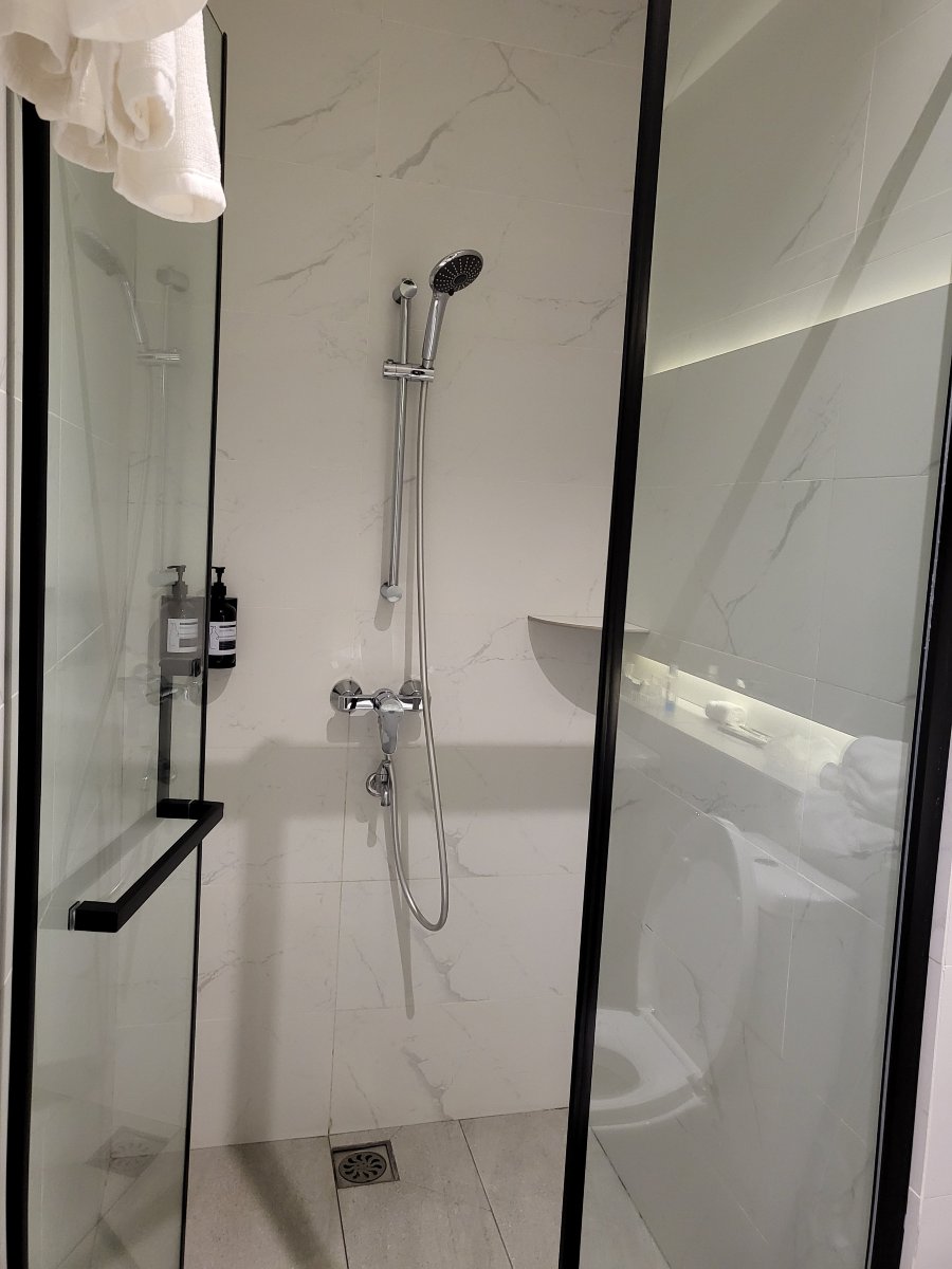 轩城精品酒店-浴室