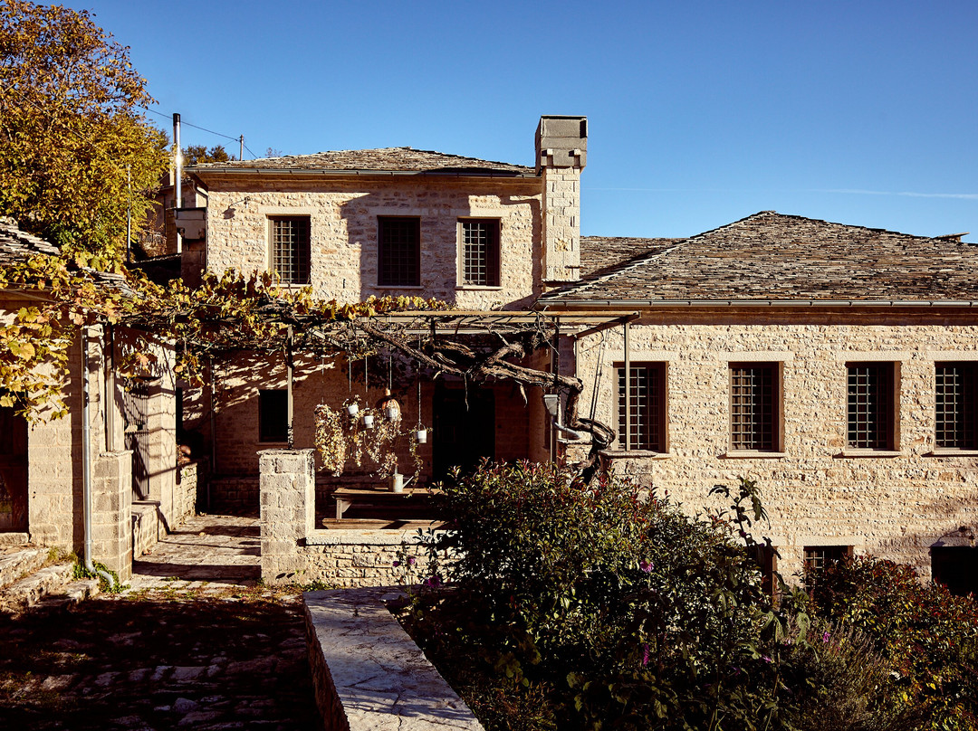 Apeiros Chora Hotel主图