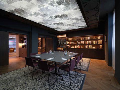 The Resident Edinburgh主图