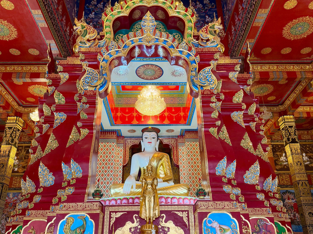 Wat Maha That Wachiramongkol景点图片