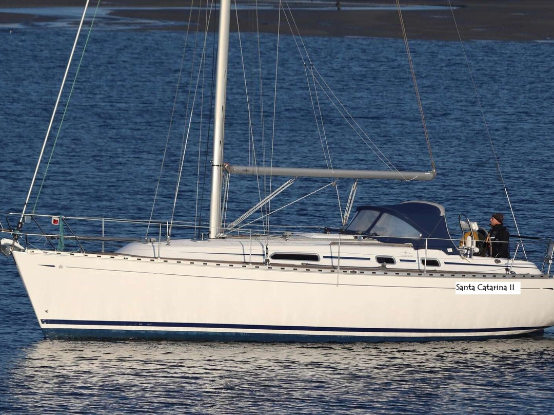 Sailingside Rentals-蓬塔德尔加达必去景点