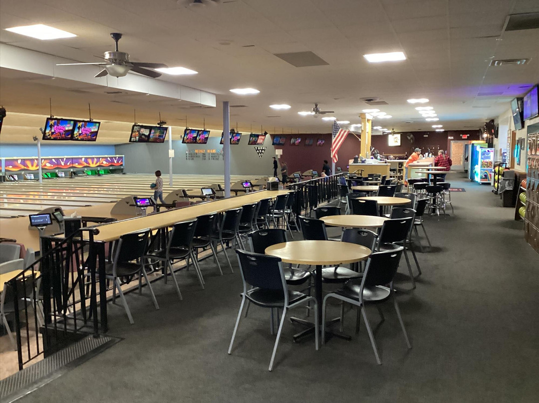 Crestwood Bowl-Crestwood必去景点