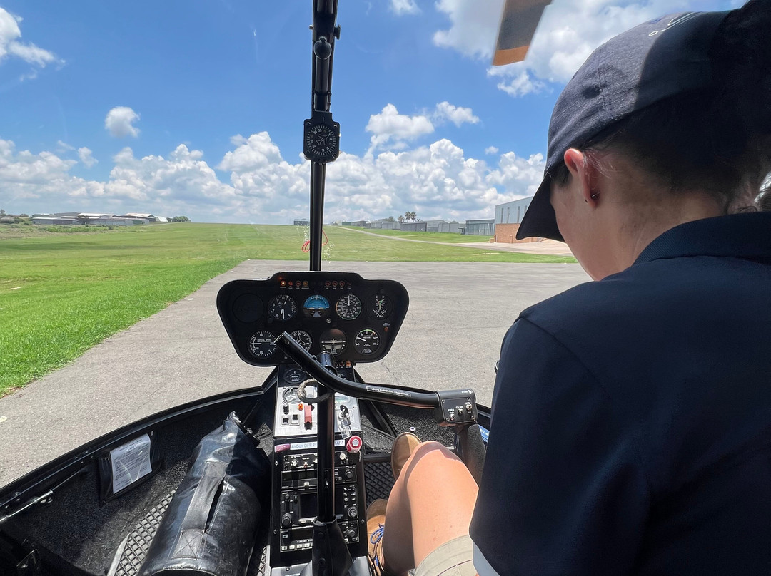 Helivate Helicopter Services景点图片