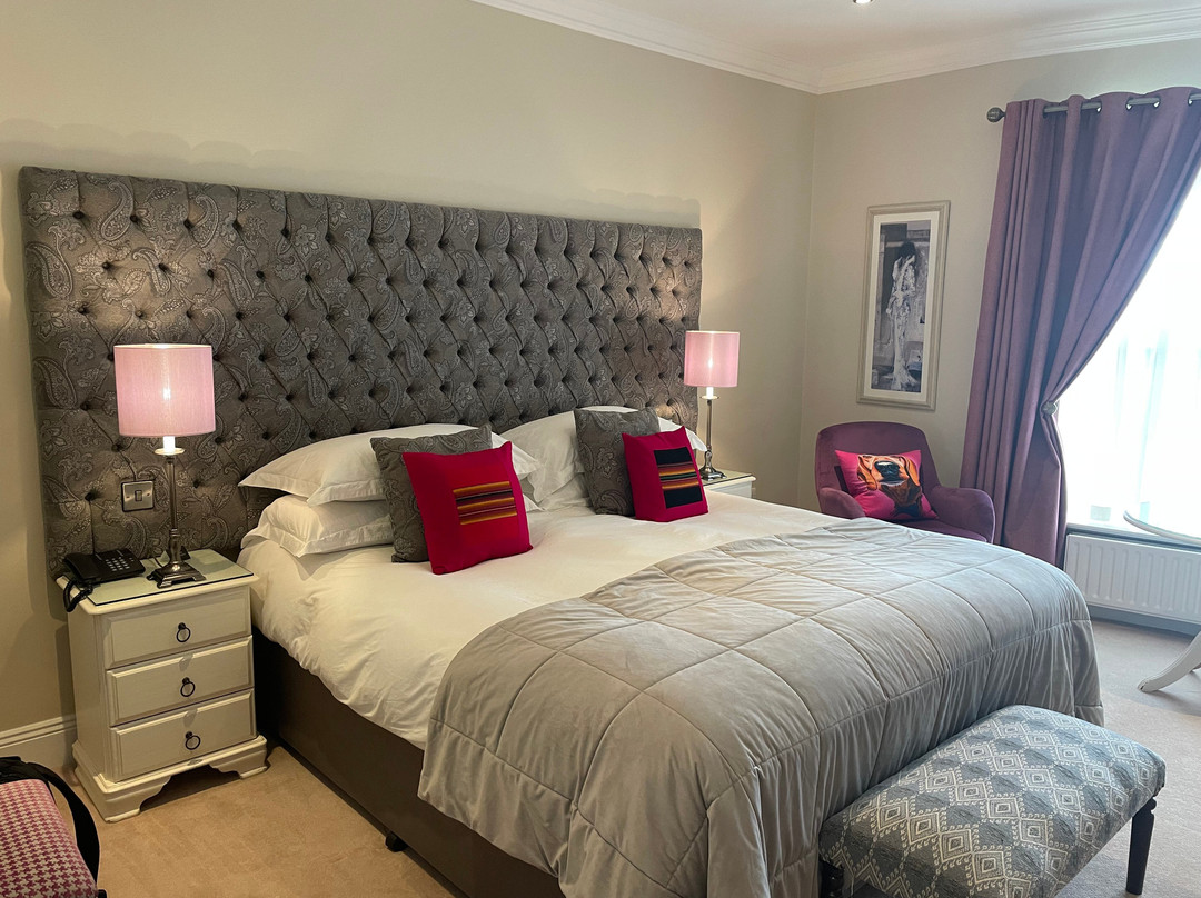 Castlewood House Dingle主图