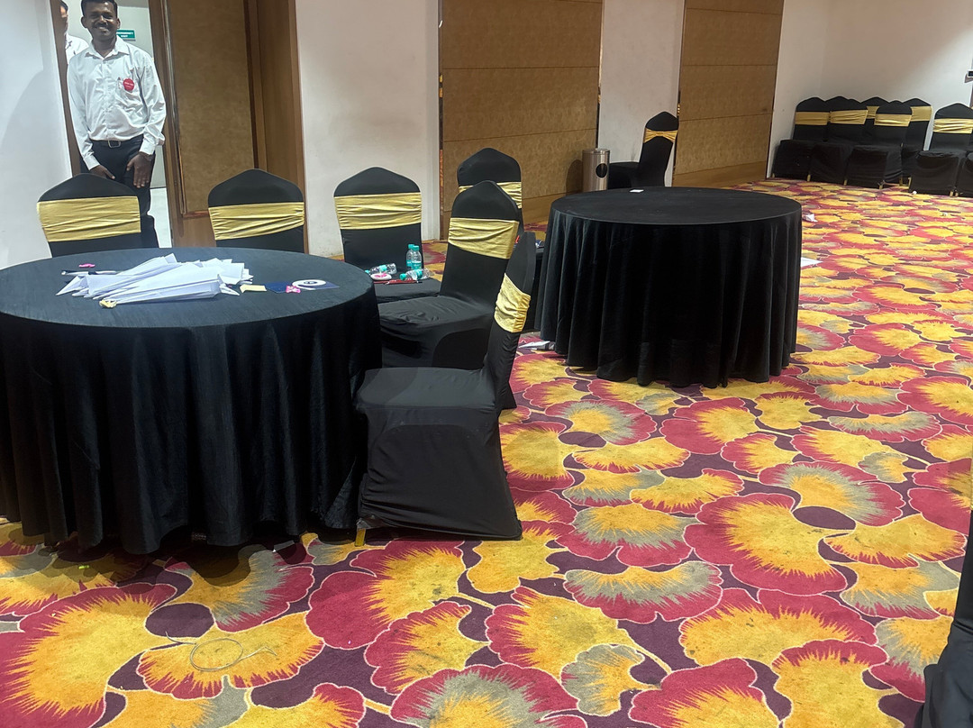 Zip By Spree Hotels Chakan主图