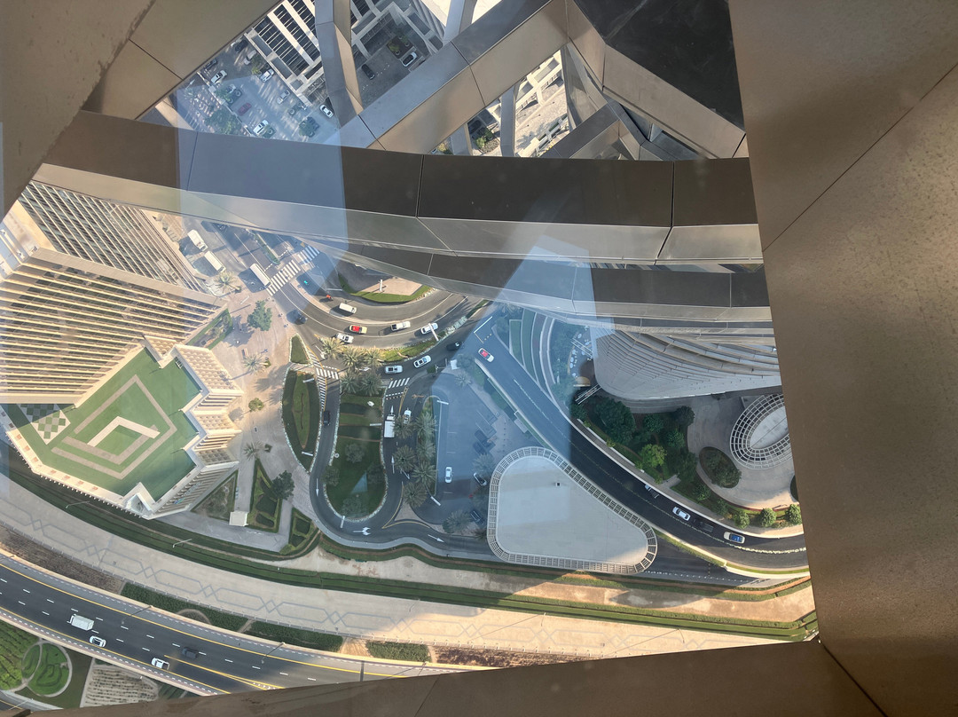 Sky Views Observatory-迪拜必去景点