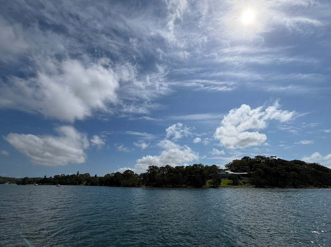 Lake Macquarie Cruises景点图片