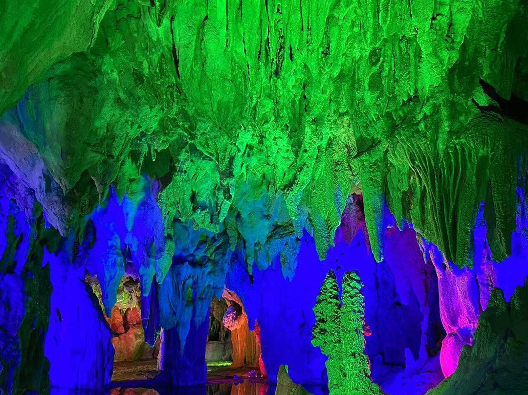 英德宝晶宫-英德市必去景点