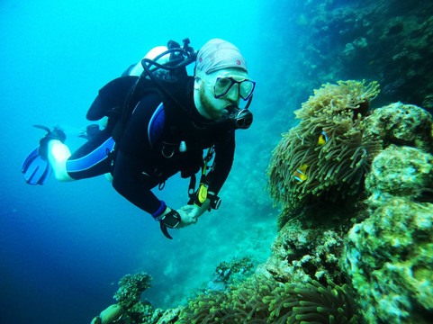 Diveholics-吉达必去景点