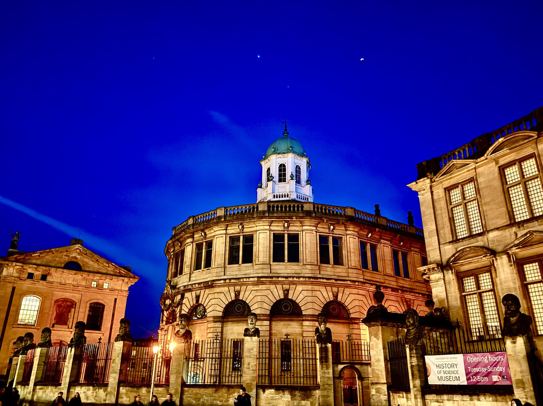 Oxford magic Walking tours-牛津必去景点