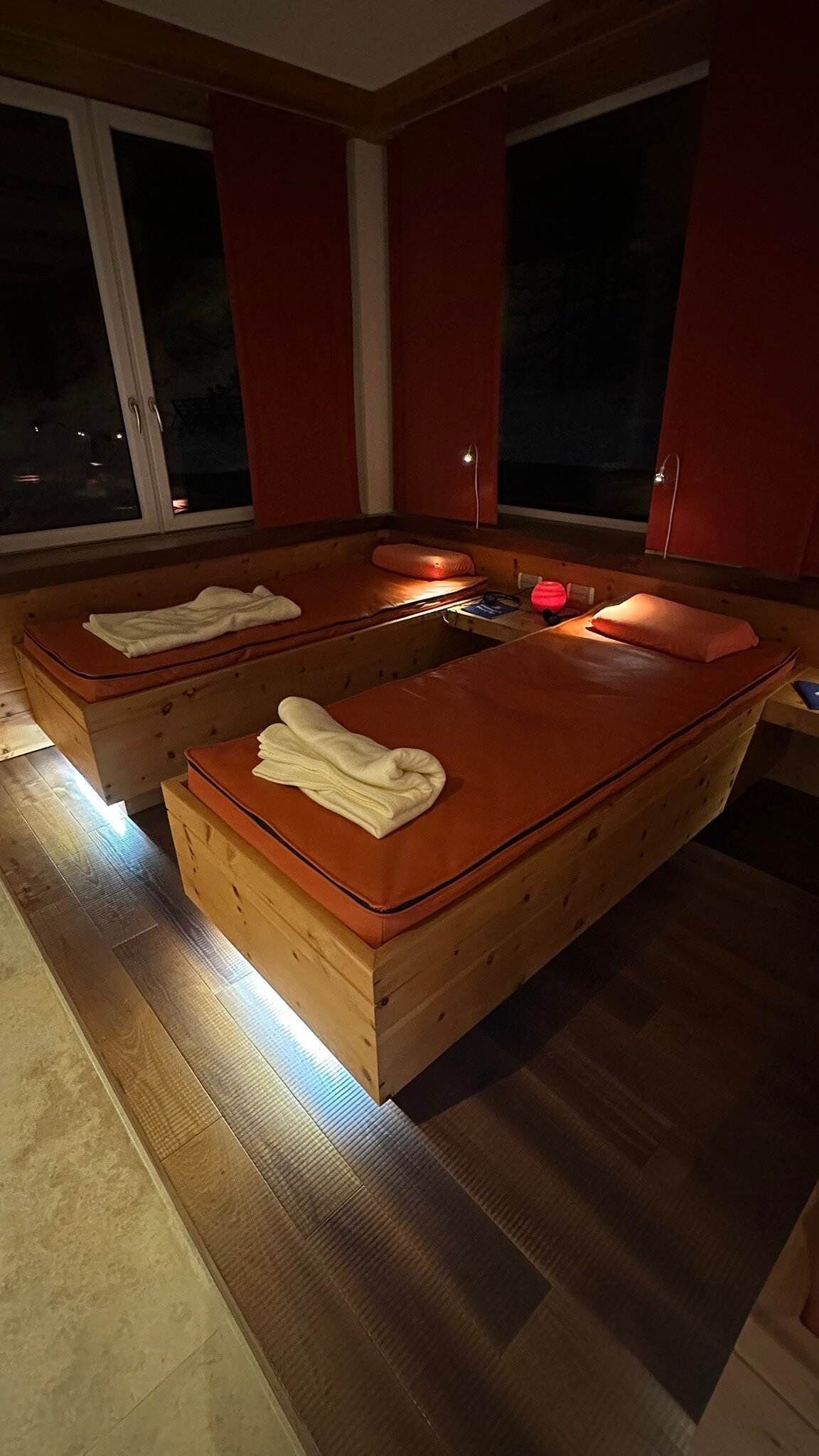 Hotel Enzian-官方