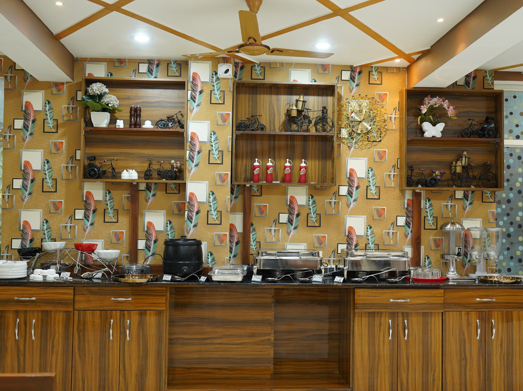 JMC Hotel The Moon Pithampur主图