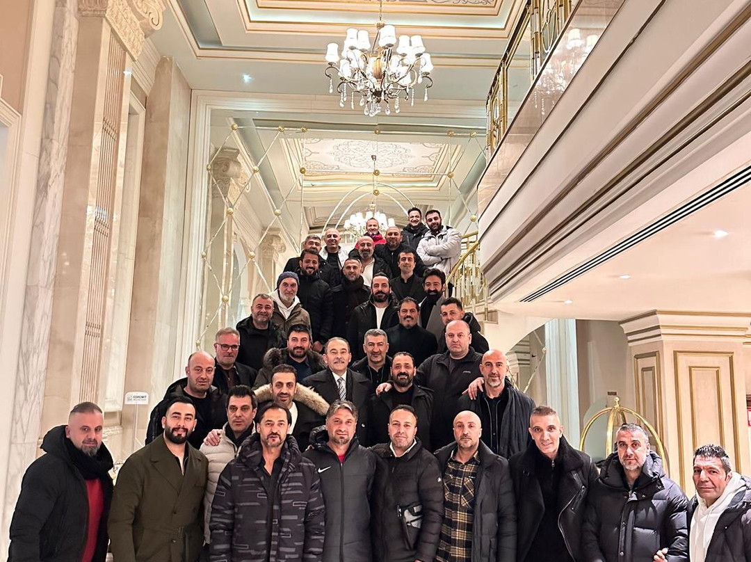 Elite World Van主图