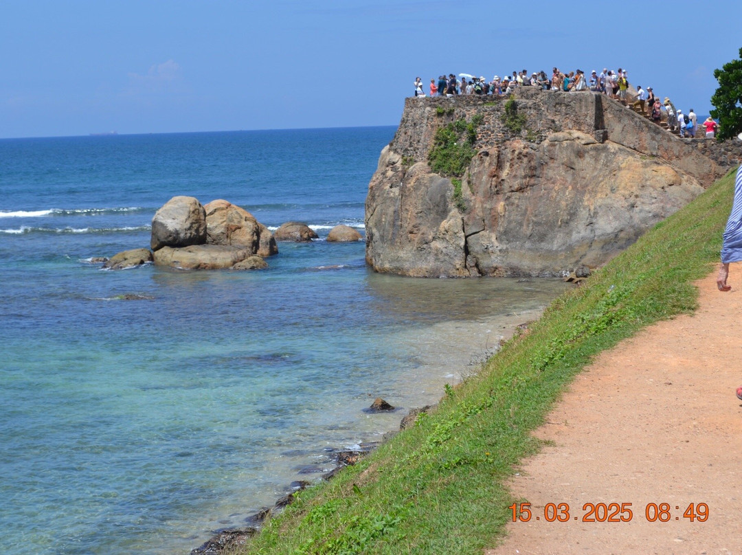Travel With Ishanka-Boossa必去景点