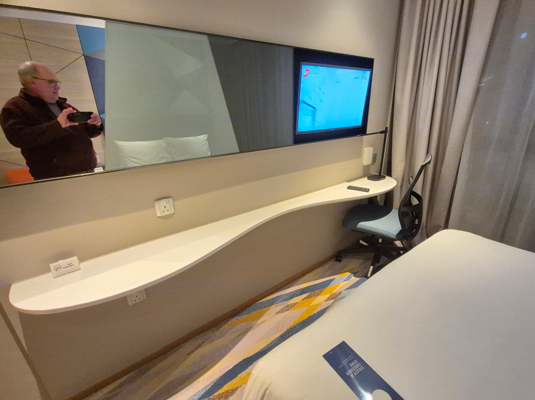 Holiday Inn Express 新加坡实龙岗智选假日酒店主图