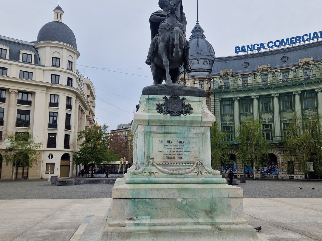 University's Square-布加勒斯特必去景点