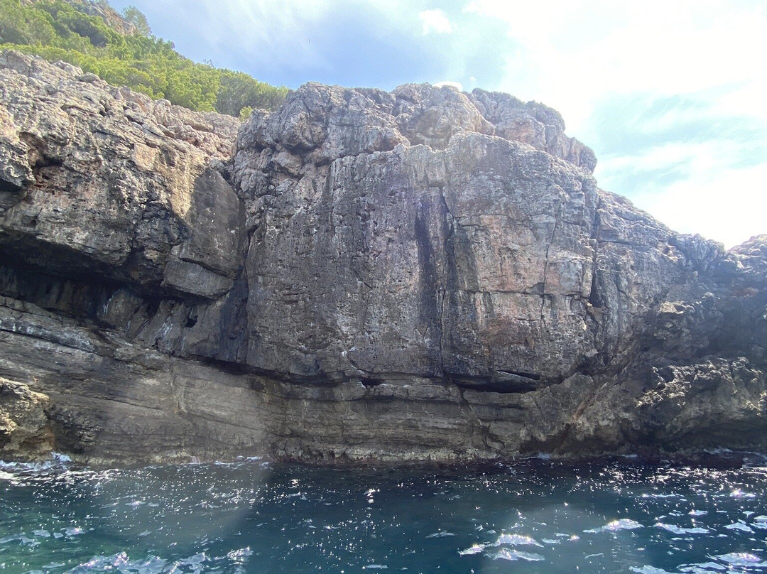 Rock and Water Mallorca-柳奇马约尔必去景点